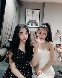 Vanessa & Carla