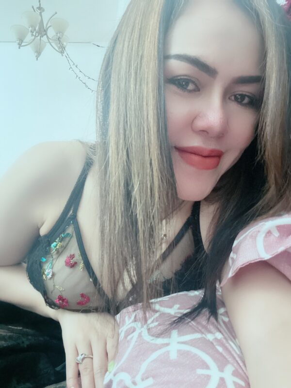 Aicha – Thai adult performer in Muscat - Image 2