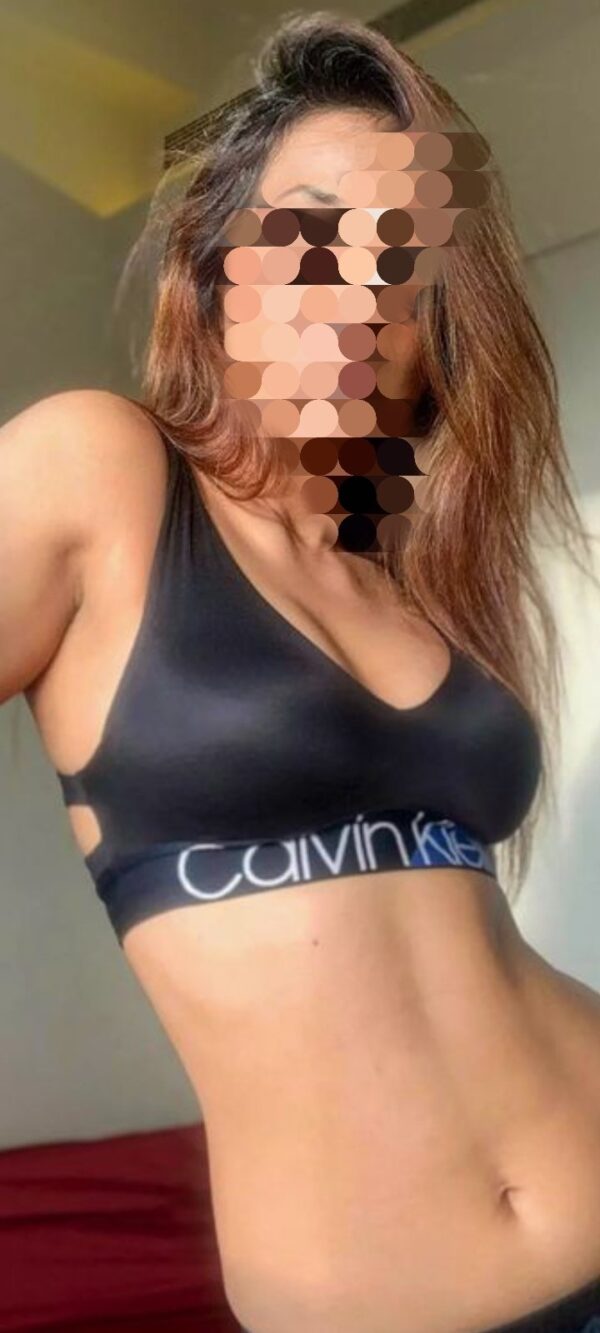 Akanksha independent girl – Indian escort in Mumbai - Image 9