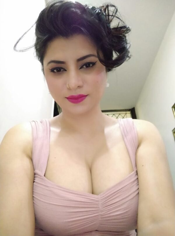 Mistress Alisha Online Fun and Service – Indian dominatrix in Mumbai - Image 9