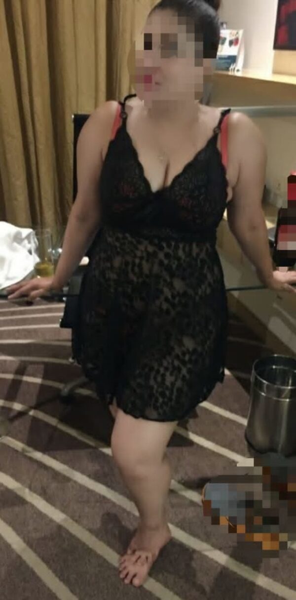 Alluring & Erotic ALEENA REAL MEET & CAM – Indian escort in Mumbai - Image 6