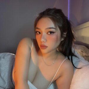 Linda Number 1 ? – Vietnamese girl Khobar