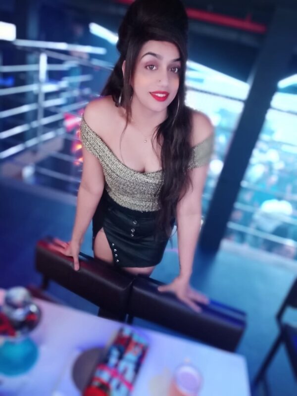 Angel – Indian adult performer in Mumbai - Image 5