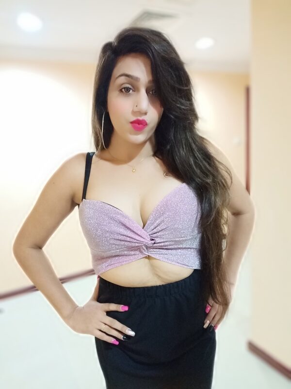 Angel – Indian adult performer in Mumbai - Image 15
