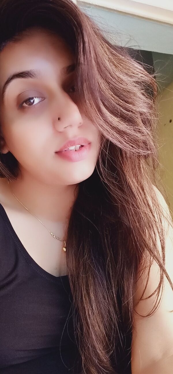 Angel – Indian adult performer in Mumbai - Image 17