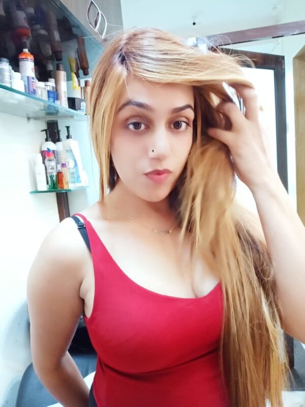 Angel – Indian adult performer in Mumbai - Image 10