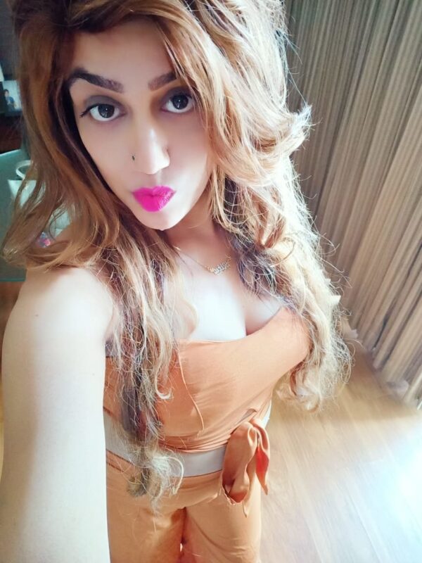 Angel – Indian adult performer in Mumbai - Image 11