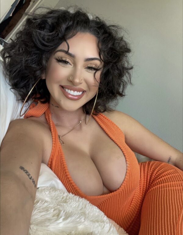 Banae Kanaiza – Filipino escort in Edmonton - Image 2