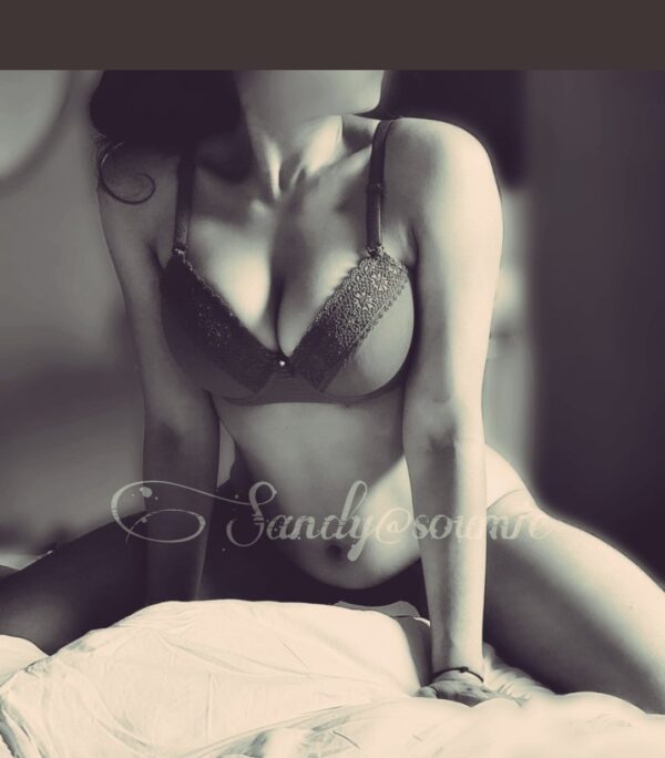 Beauty With Brains – Indian escort in Kolkata