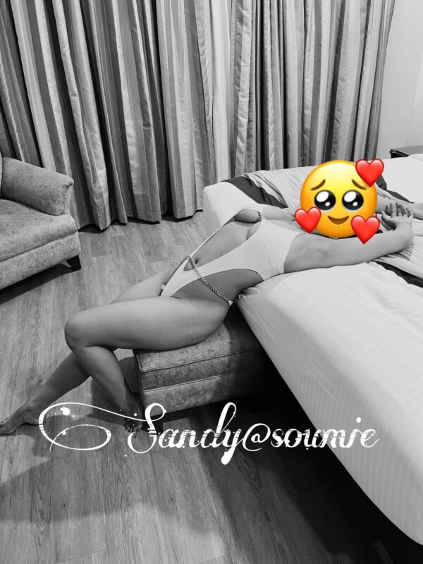 Beauty With Brains – Indian escort in Kolkata - Image 27
