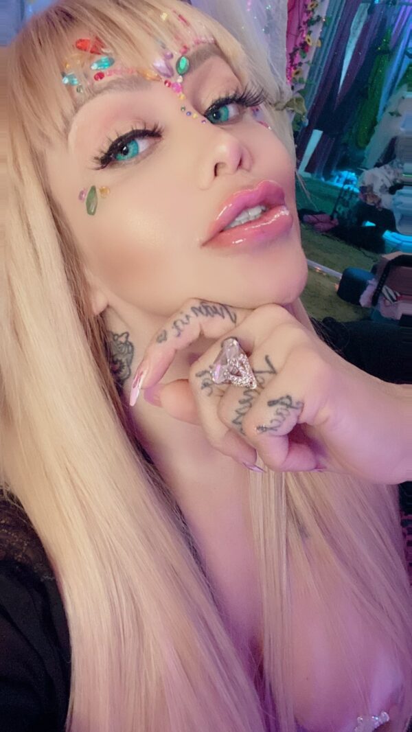 BELLE CRYSTAL EXCLUSIVE PORNO STAR – Brazilian escort in London - Image 3