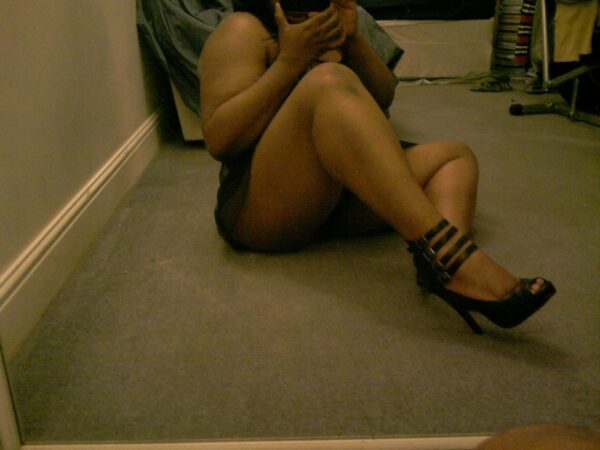 Blackkaht – Cuban escort in London - Image 4
