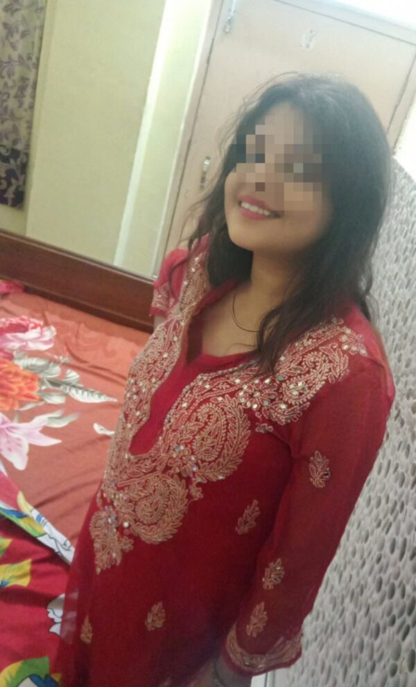 Bong Girl Monisha for Cam & Real Meet – Indian escort in Kolkata