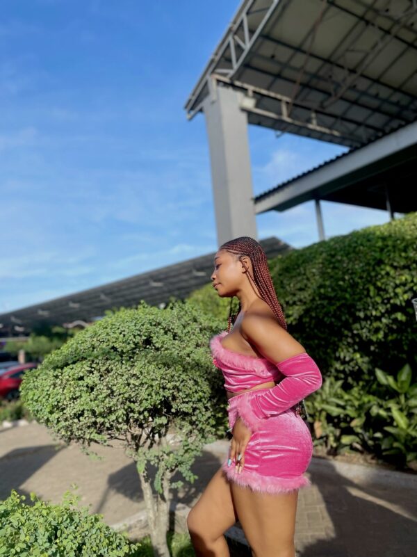 Ccee – Nigerian girl Accra - Image 3