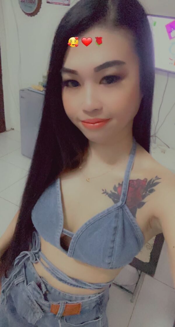 Champagne – Thai escort in Muscat - Image 5