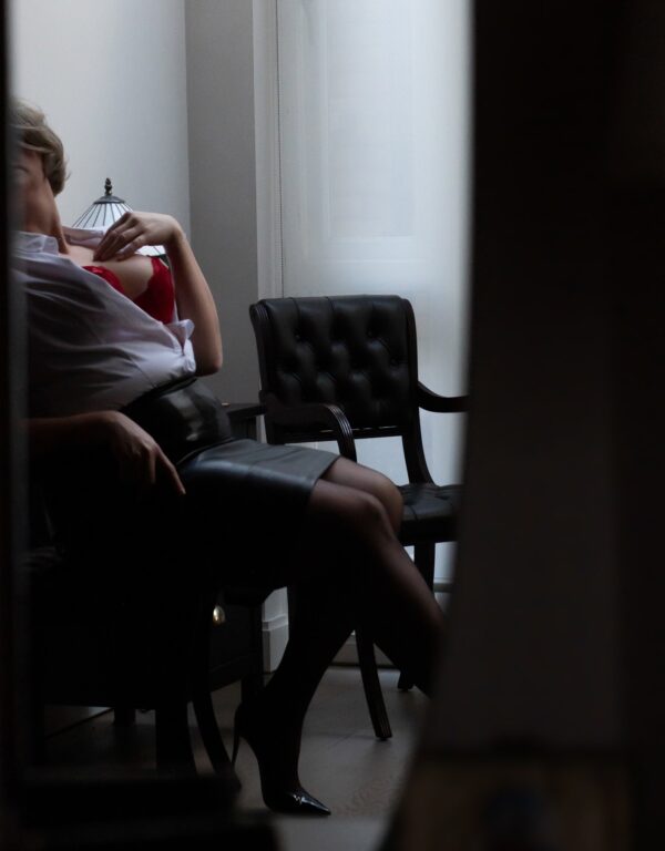 Dalia Night – British escort in London - Image 10