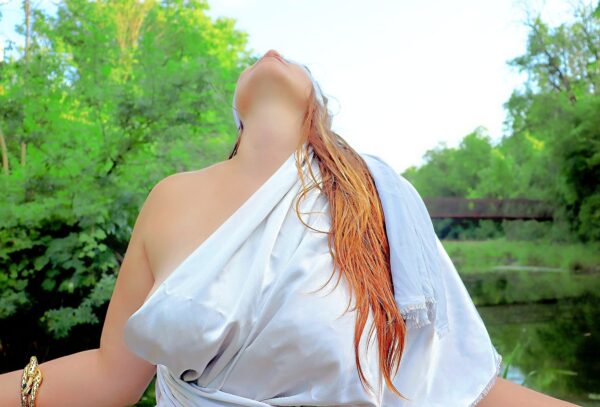 Desiree Wilde – British companion in Hamilton. Canada - Image 2