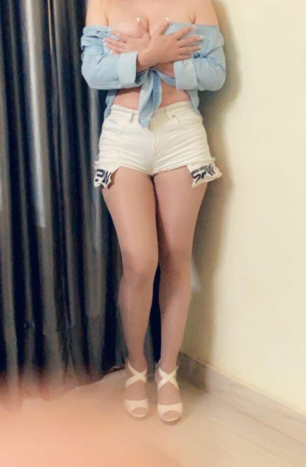 Divorced Kriti No ADVANCE No Broker – Indian escort in Kolkata