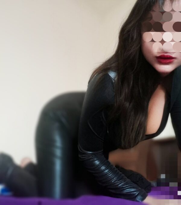 Domina/kinky Mahek – Indian escort in Kolkata - Image 8