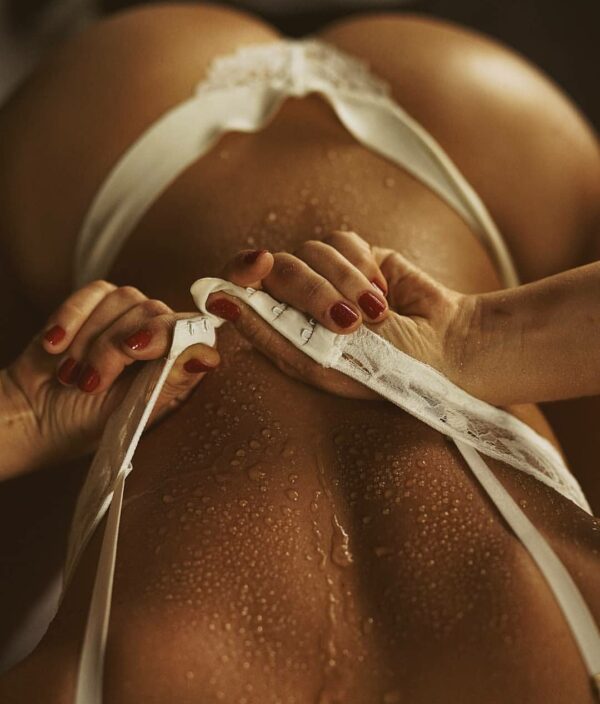 HOT LATIN IN MUSCAT - Image 5