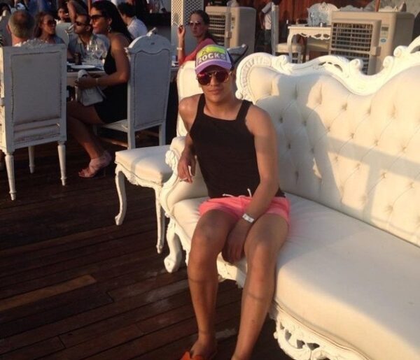 Young Beautiful Amir In Abu Dhabi - Image 3