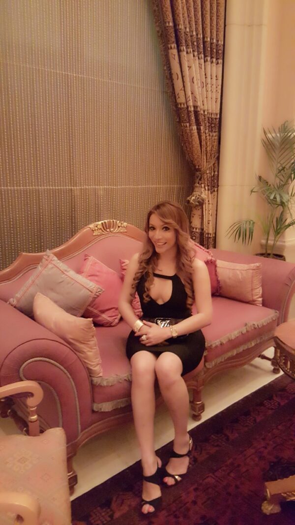 The Real Beauty ASIAN SHEMALE - Image 3