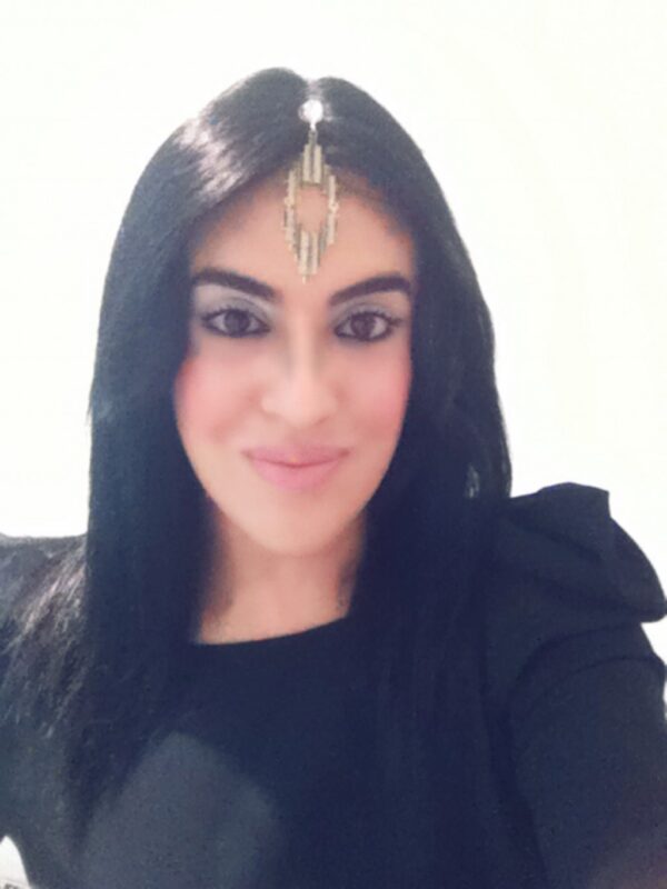 Shemale Sara in Abu Dhabi now