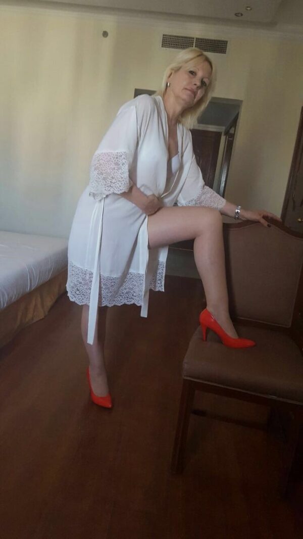 New - Roberta Mature