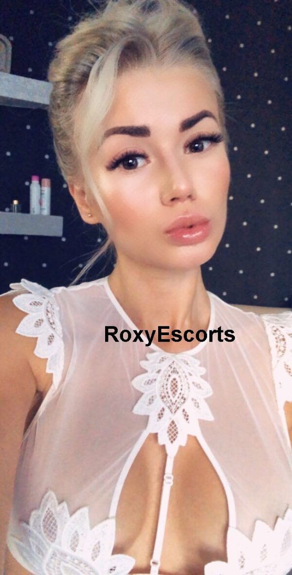 Victoria - ROXYESCORTS AGENCY - Image 6