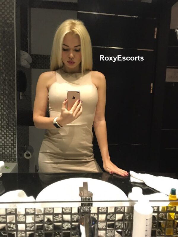 Victoria - ROXYESCORTS AGENCY - Image 2