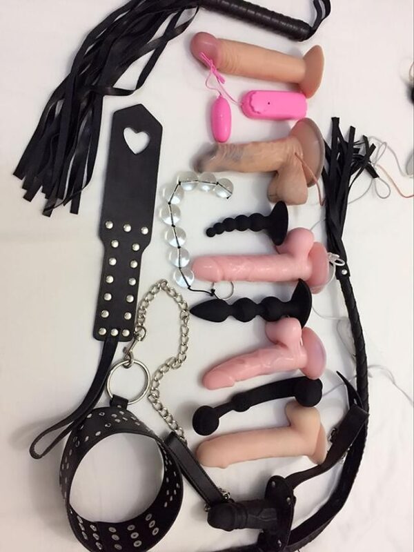 Sex Experience Girl - Image 2