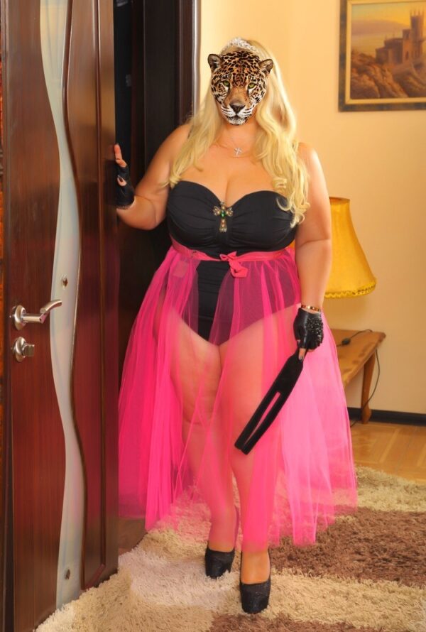 EVA bbw mistress - Image 2