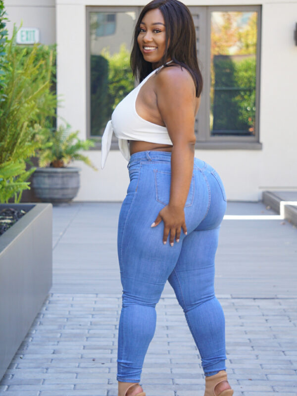 Ebony - Image 4
