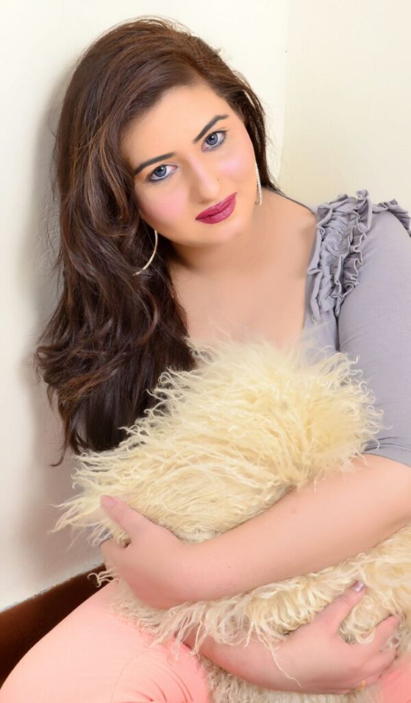 Maheen - Image 2