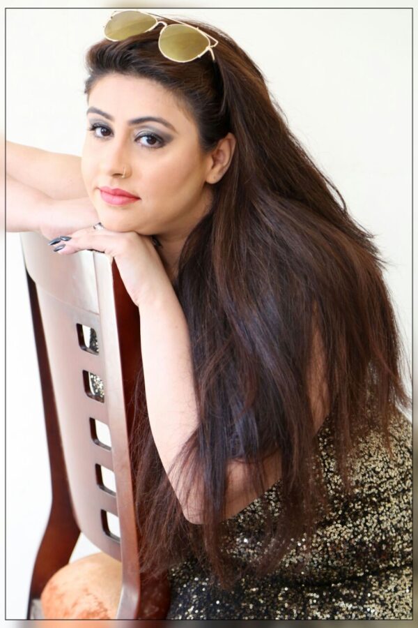 Laiba Busty