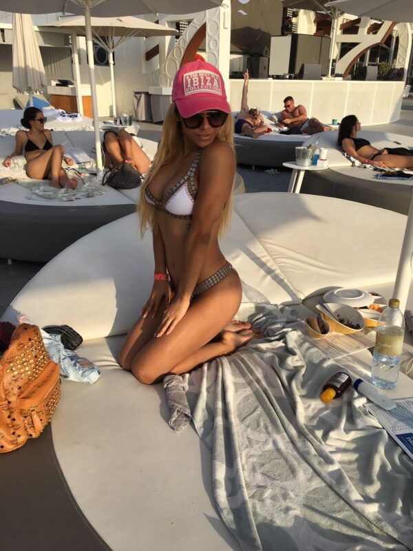 LUNA Sexy LATINA GFE - Image 4