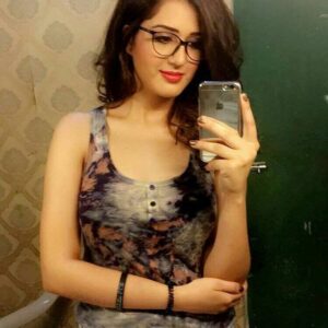 09999618368 Escort Service In Delhi