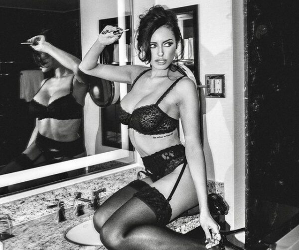LISA Polish Girl 37398639 - Image 2