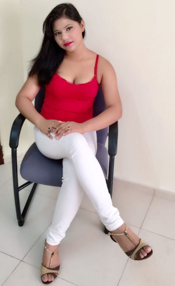 Indian Girls Pinky 98861826 - Image 3