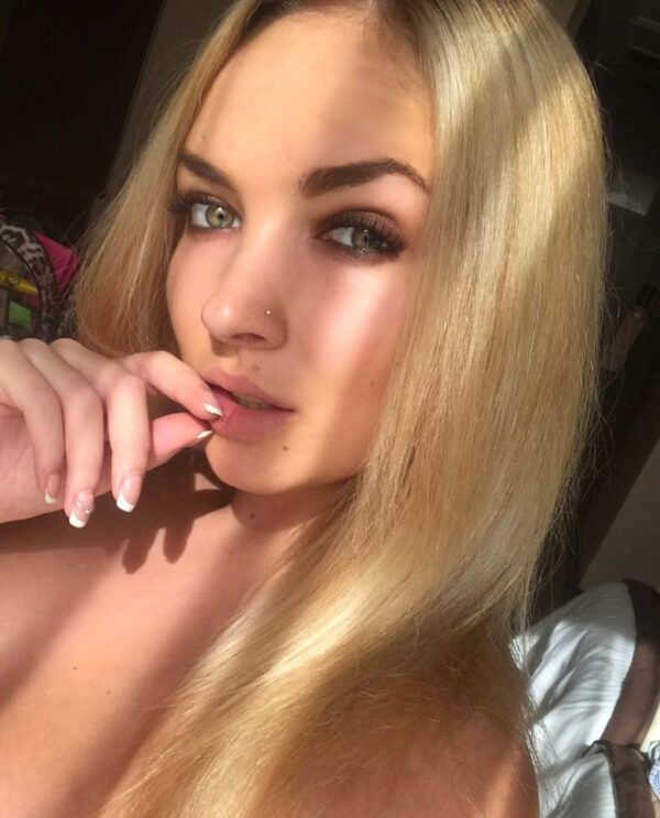 Nikole - Image 3