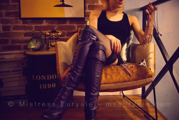 Mistress Euryale - French Femdom - Image 4