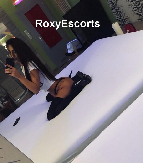 Anya - ROXYESCORTS AGENCY - Image 3