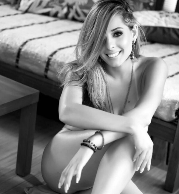 Karol Penetrate Me Hard Please - Image 2