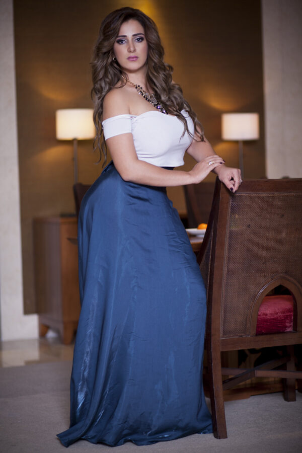 Real Big Ass Curvy Latin - Image 2