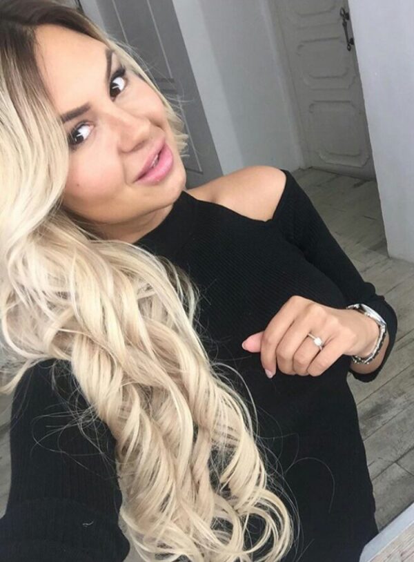 VIKTORIA 20YO