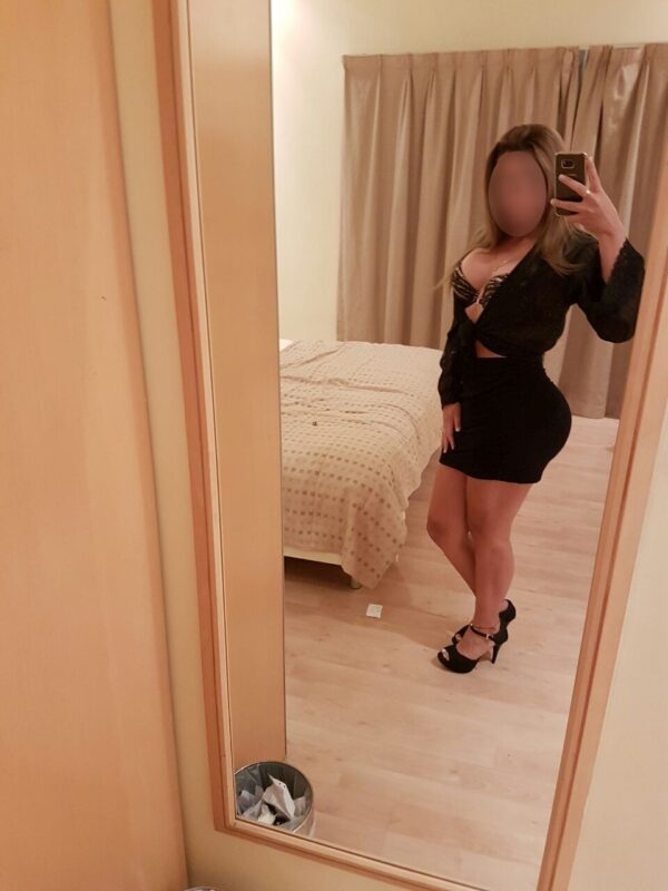 April Sexually WILD - Image 3