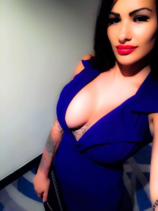 BUSTY BELLA FROM ITALY LAST WEEK - Image 5