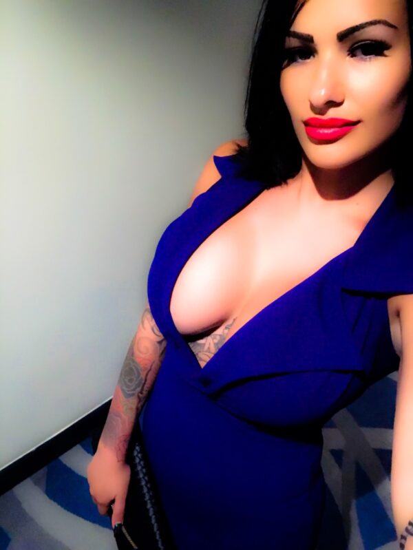 BUSTY BELLA LAST DAYS - Image 3