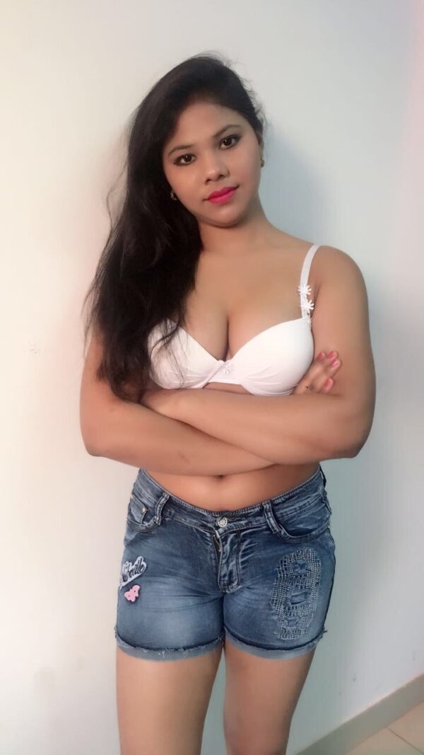 Jia Hina Indian girls 99204156 - Image 3