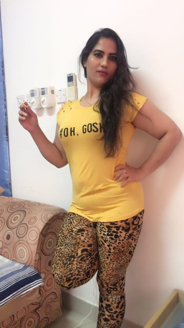Jia Hina Indian girls 99204156 - Image 6